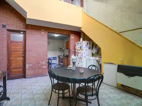 Depto Tipo Casa en Venta de 4 ambientes