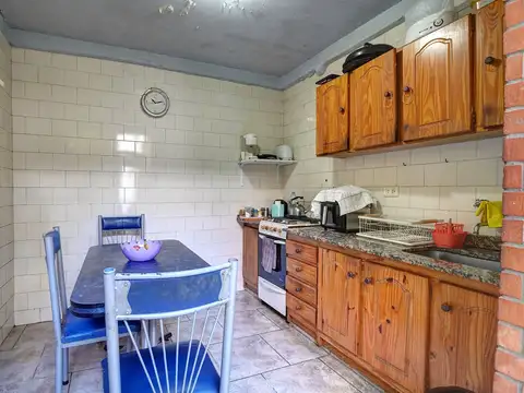 Depto Tipo Casa 4 ambientes con 2 baños