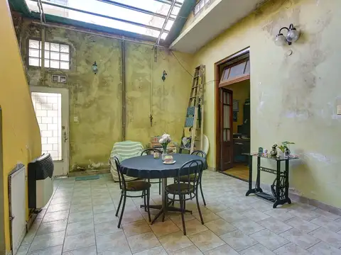 Depto Tipo Casa en Venta en Villa General Mitre, USD 117.000