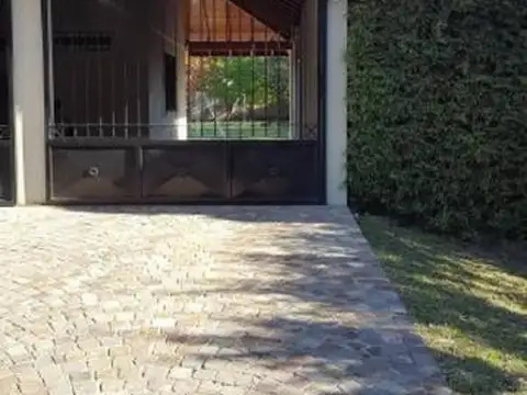 Casa en Venta de 5 dormitorios