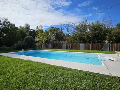 Casa en Alquiler Temporal con 10 cocheras