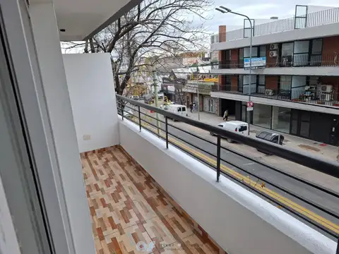 Alquiler y ó venta - 2 ambientes con balcon - Villa Real / Villa Devoto