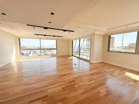 Departamento en Venta de 4 dormitorios