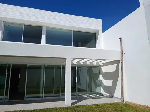 Casa en Venta en Victoria, USD 675.000