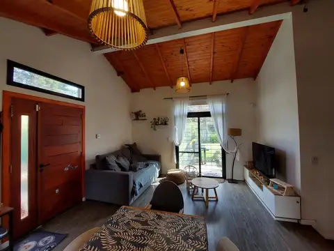 Casa 3 ambientes con 2 baños