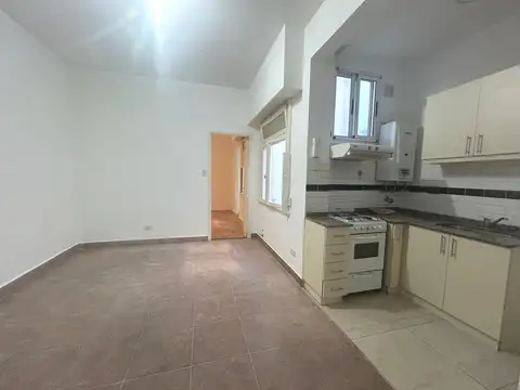 Blanco Encalada 3200, Piso 1°