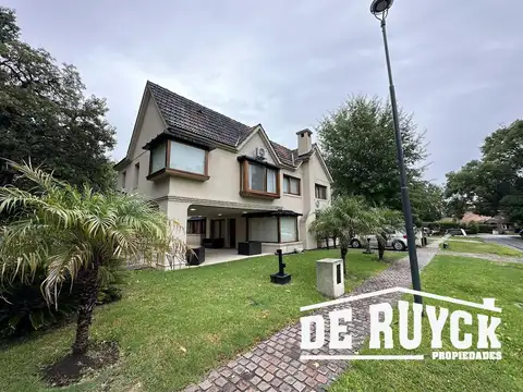 Casa en Venta de 3 dormitorios