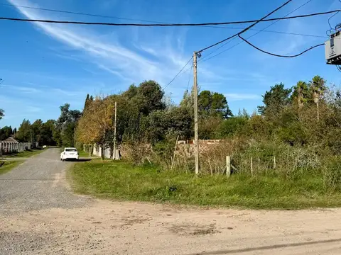 Terreno en acceso a Lobos