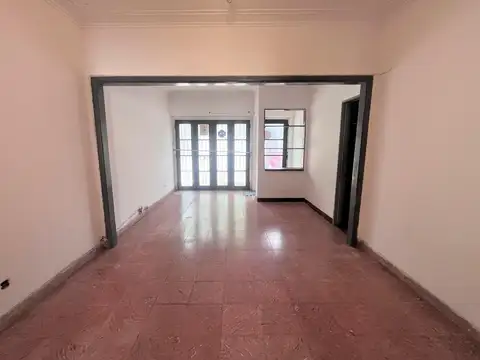 Casa PH en venta. La Plata