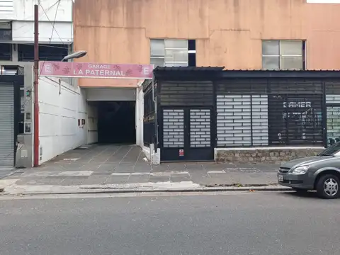 Garage 100 autos funcionando y local alquilado