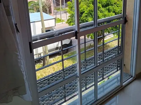 Departamento en Venta en Villa Luzuriaga, USD 77.900