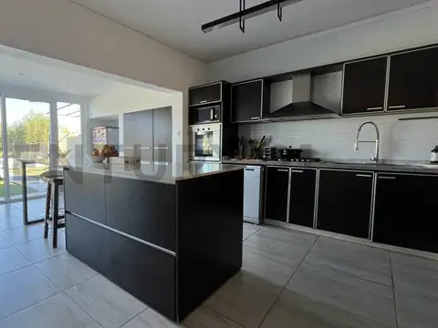 Casa en Venta en Zelaya, USD 243.000