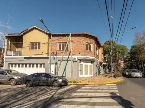Ideal PH u oficina en venta en pleno Martínez sobre la Av. Libertador del lado del Río.