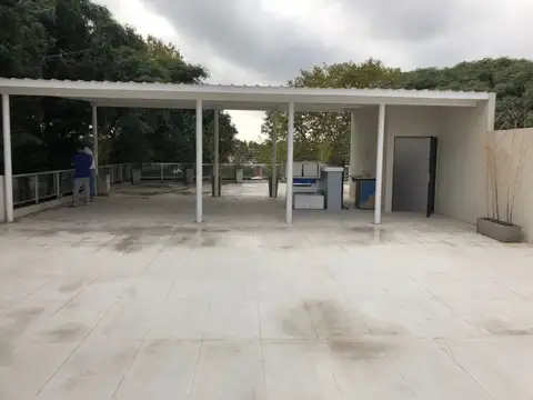 Local comercial con oficinas totalmente equipadas en Bernal Centro