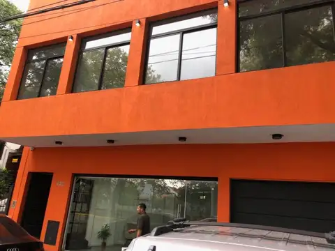 Local comercial con oficinas totalmente equipadas en Bernal Centro