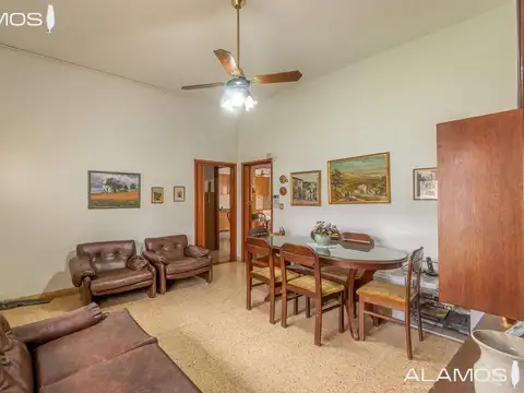 Casa en Venta con 1 cochera