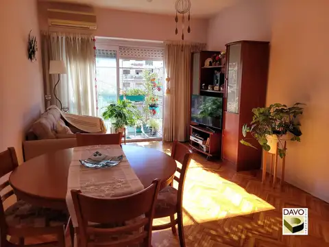 Tres amb. C/ balcón, dependencia servicio 3° dorm. impecable