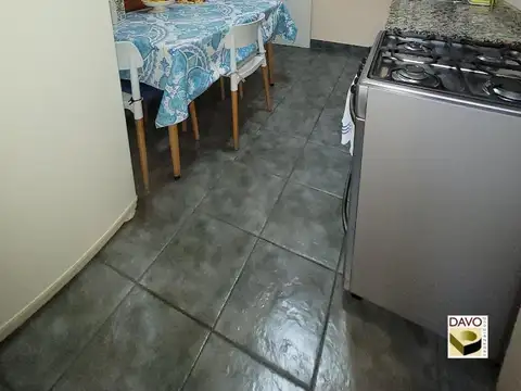 Tres amb. C/ balcón, dependencia servicio 3° dorm. impecable