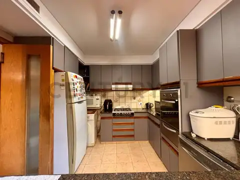 Jerónimo Salguero 1500, Piso 1