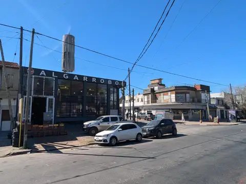Local en Venta Via Pública