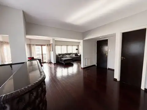 Departamento 5 ambientes con 3 baños