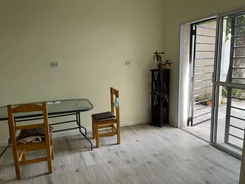 Depto Tipo Casa en Alquiler en José Mármol, $ 550.000