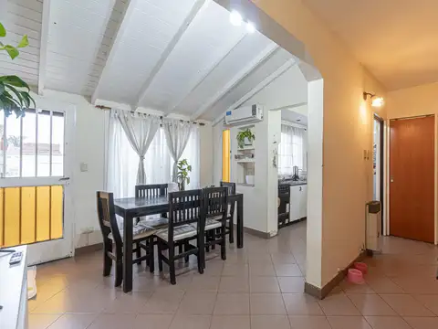 Depto Tipo Casa en Venta de 2 dormitorios