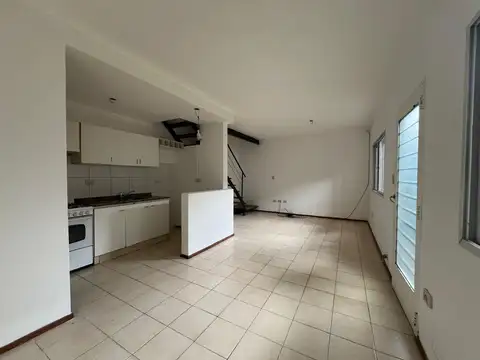 Depto Tipo Casa en Venta de Monoambiente