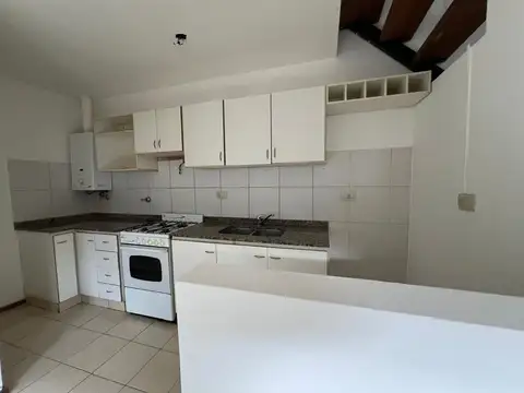 Depto Tipo Casa Monoambiente con 1 baño