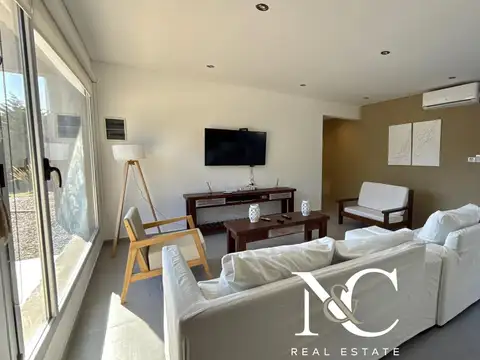 Casa en Alquiler en Costa Esmeralda, USD 350