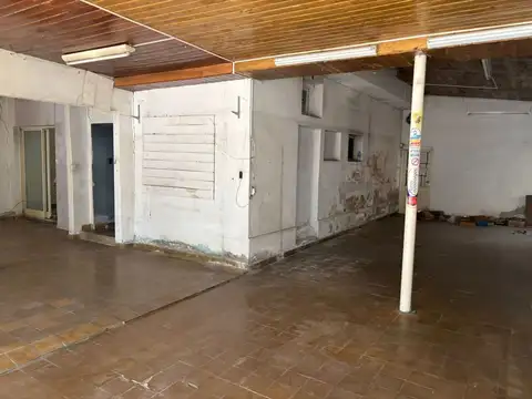 CASA Y LOCAL COMERCIAL CENTRO VILLA REGINA