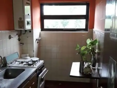 AZURDUY 5300, Piso 2