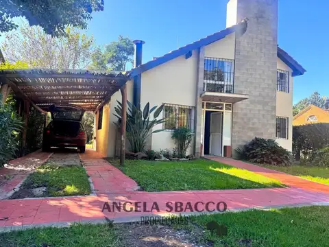 Excelente Casa  en el Jagüel country club.