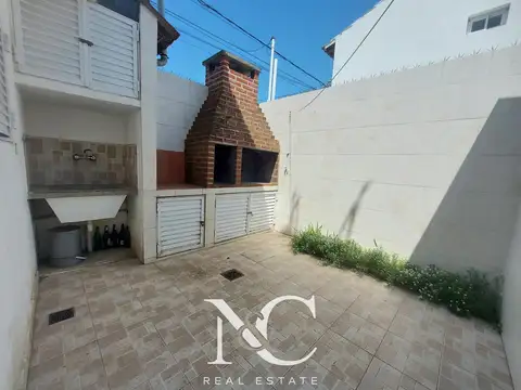 Depto Tipo Casa en Venta 15 años