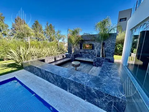 Casa en Alquiler al Este