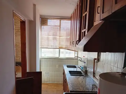 Departamento 6 ambientes con 2 baños