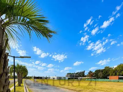 Venta de Lote en Barrio cerrado  Garden