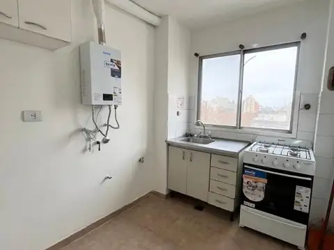 ALQUILER - DEPARTAMENTO DE 2 AMBIENTES - LANÚS ESTE