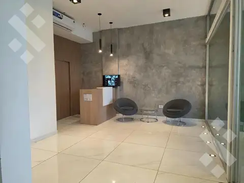 Departamento en Venta en Confluencia, USD 165.000