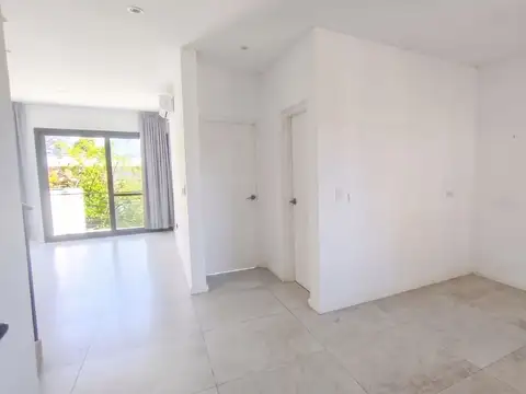 Departamento en Venta en Del Viso, USD 150.000