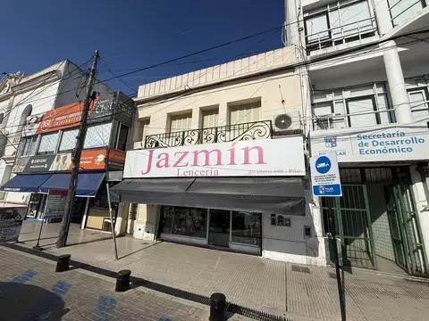 Rivadavia al 600