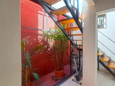 Depto Tipo Casa en Venta de 4 ambientes
