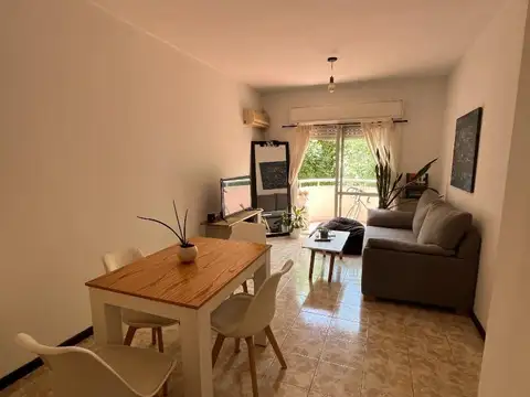 Departamento en Venta en Adrogue, USD 135.000