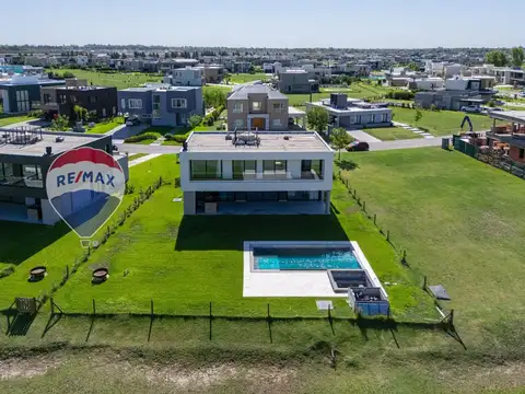 CASA EN VENTA 6 AMBIENTES, TERRALAGOS CANNING