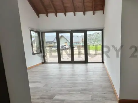 VENTA CASA SAN MARTIN DE LOS ANDES. BARRIO LOS ÑIRES A ESTRENAR