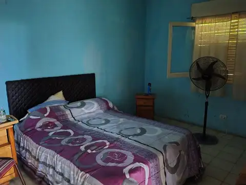 Casa 5 ambientes con 1 baño