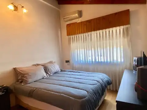 Depto Tipo Casa en Venta con 1 cocheras