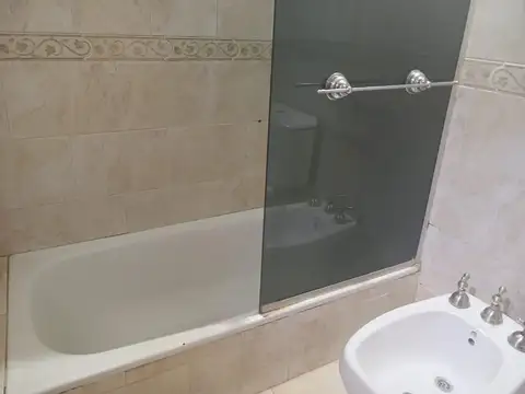 MUY BUENA Casa Cerca Shopping AltoAlberdi 4 hab