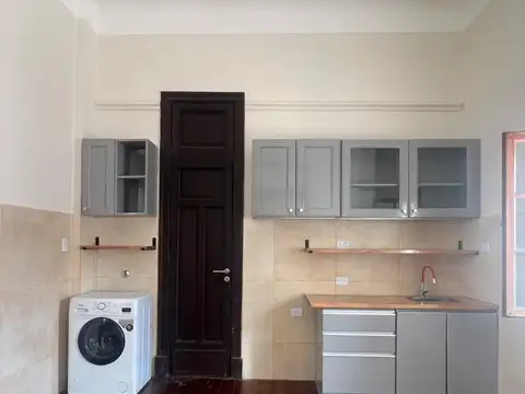 Aristóbulo Del Valle 100, Piso 2