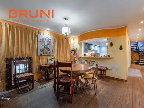 Pedriel al 500 | Barracas | Casa sobre Lote Propio con Patio y Cochera | Venta